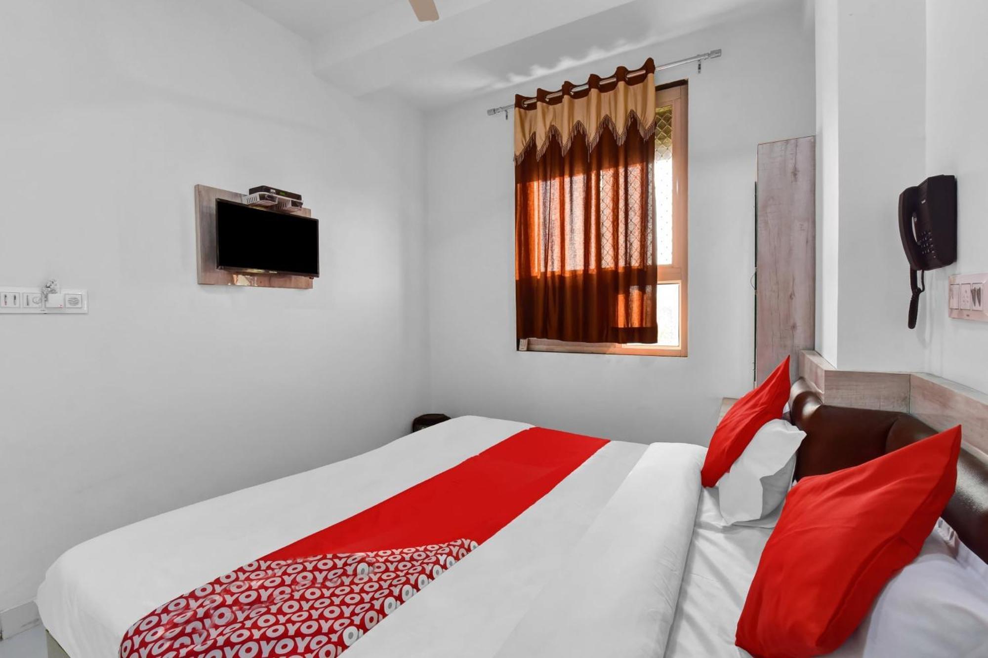 Hotel O Grand L M Аджмер Экстерьер фото