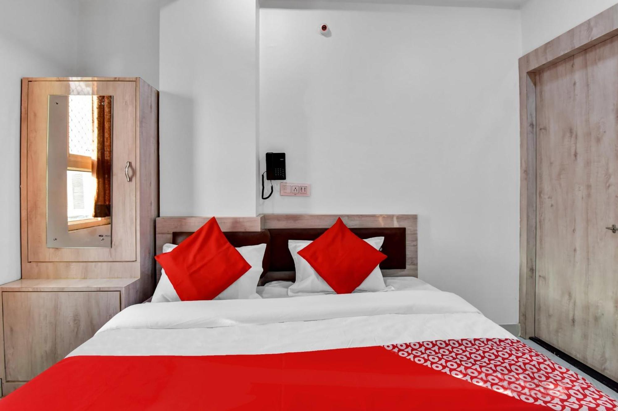 Hotel O Grand L M Аджмер Экстерьер фото